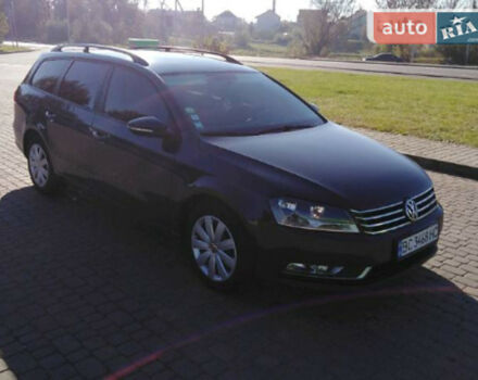 Volkswagen Passat B7 2011 року - Фото 3 автомобіля