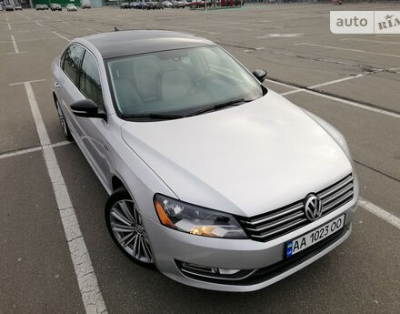 Volkswagen Passat B7 2015 року