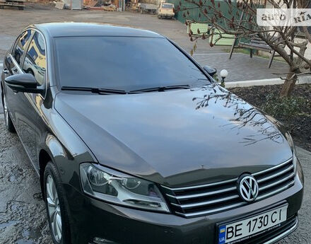 Volkswagen Passat B7 2013 року