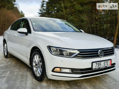 Volkswagen Passat B8 2015 года
