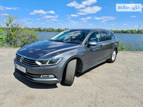 Volkswagen Passat B8 2015 года