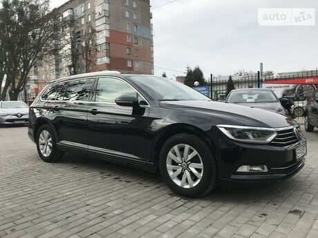 Volkswagen Passat B8 2015 року