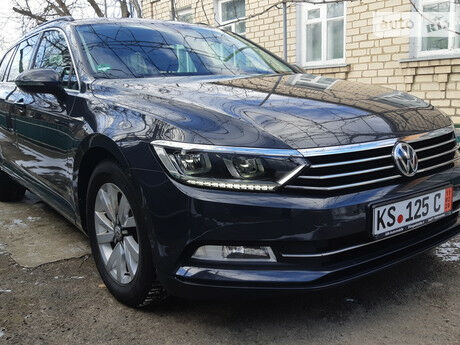 Volkswagen Passat B8 2015 року