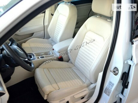 Фольксваген Пассат Б8 2015 года Volkswagen Passat B8 2015 года