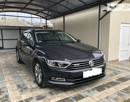 Volkswagen Passat B8 2015 року