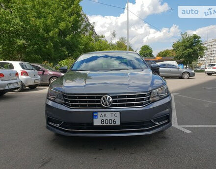 Volkswagen Passat B8 2016 року