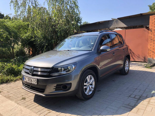 Volkswagen Passat 2014 року