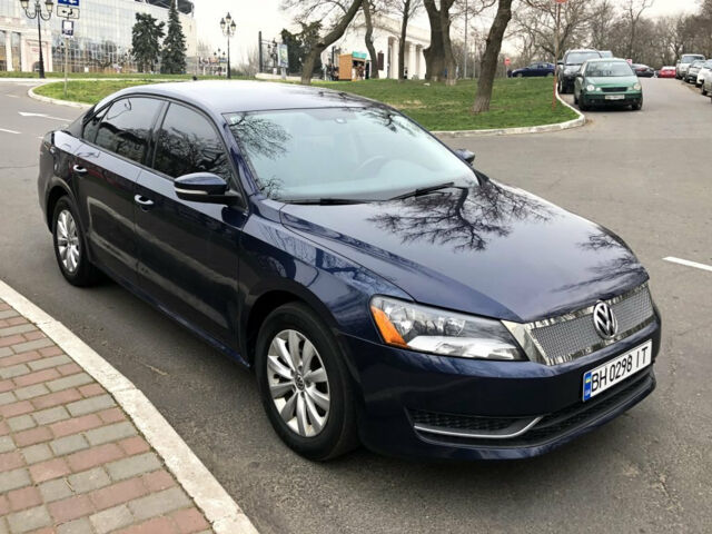 Volkswagen Passat 2014 року