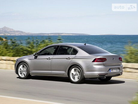 Фольксваген Пассат 2004 года Volkswagen Passat 2004 года