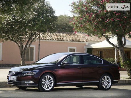Фольксваген Пассат 2001 года Volkswagen Passat 2001 года
