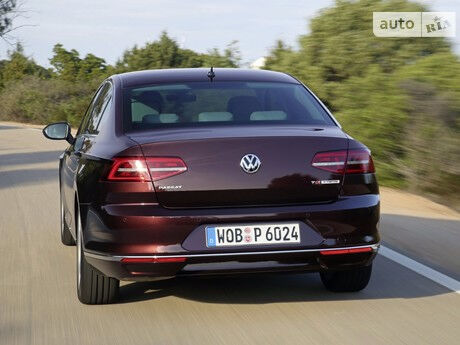 Фольксваген Пассат 1999 року Volkswagen Passat 1999 року