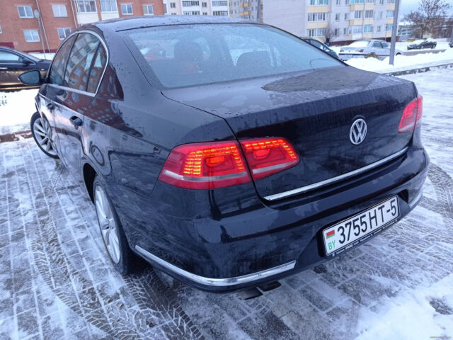 Volkswagen Passat 2012 року