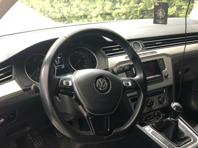 Volkswagen Passat 2015 года