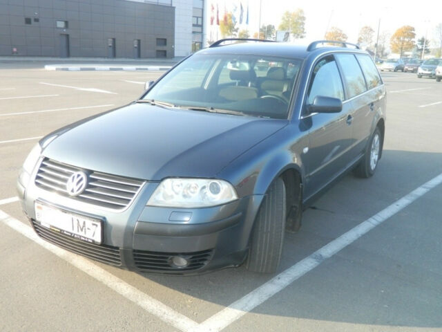 Volkswagen Passat 2003 року