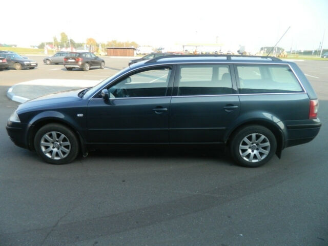 Volkswagen Passat 2003 року