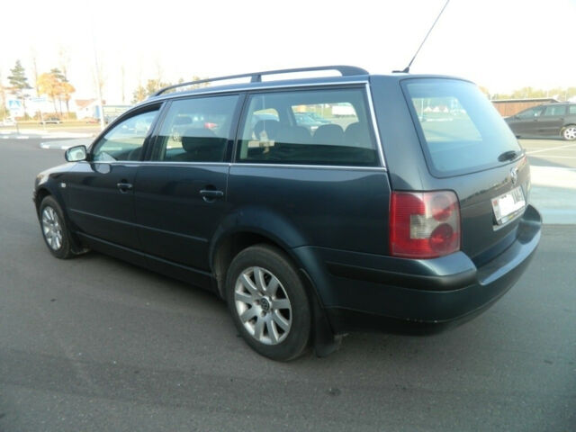 Volkswagen Passat 2003 року