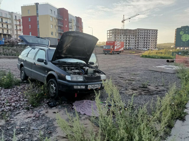 Фольксваген Пассат 1995 року Volkswagen Passat 1995 року