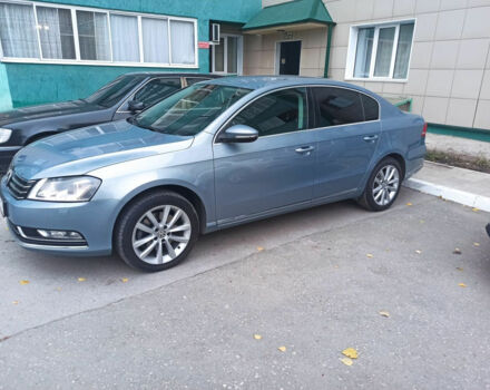 Volkswagen Passat 2012 року - Фото 2 автомобіля