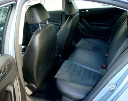 Volkswagen Passat 2010 года - Фото 5 авто