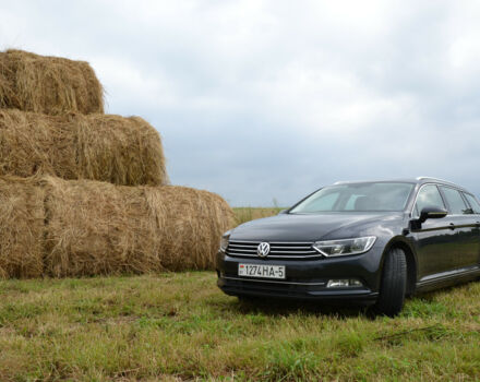 Volkswagen Passat 2016 року - Фото 2 автомобіля