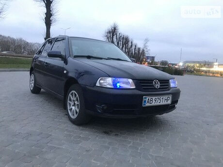 Volkswagen Pointer 2005 року