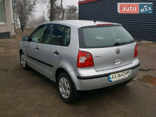 Volkswagen Polo 2003 року