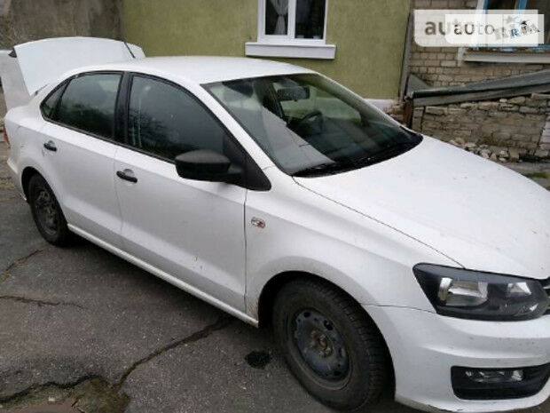 Volkswagen Polo 2016 року