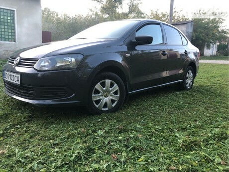 Volkswagen Polo 2013 року