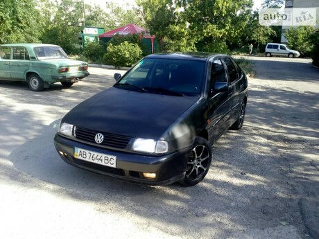 Volkswagen Polo 1997 года