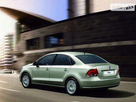 Фольксваген Поло 2010 года Volkswagen Polo 2010 года