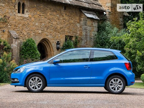 Фольксваген Поло 2010 года Volkswagen Polo 2010 года