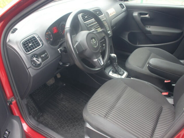 Volkswagen Polo 2012 года