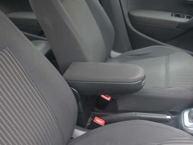 Volkswagen Polo 2012 года