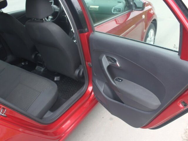 Volkswagen Polo 2012 года