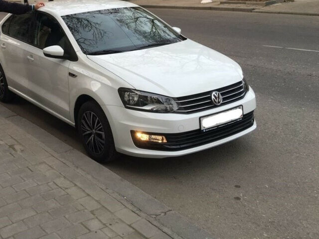 Volkswagen Polo 2016 року