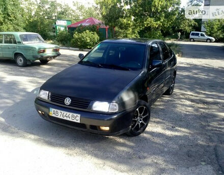 Volkswagen Polo 1997 року