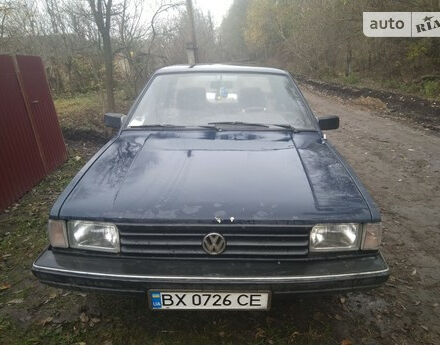 Фото на відгук з оцінкою 4.2   про авто Volkswagen Santana 1983 року випуску від автора “Александр” з текстом: Хорошое авто, которое служит верно из года в год. Хорошо держится на дороге, экономна в обслужива...