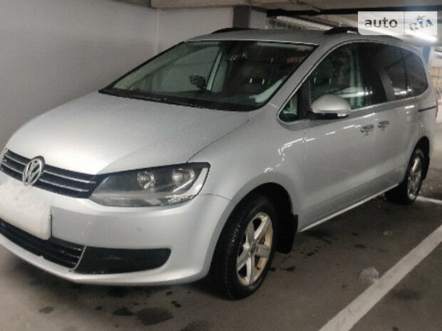 Volkswagen Sharan 2011 року