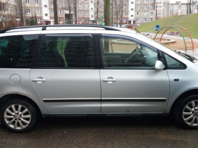 Volkswagen Sharan 2005 года