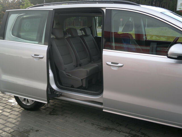 Volkswagen Sharan 2011 года