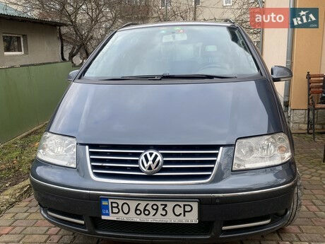 Фольксваген Шаран 2005 року Volkswagen Sharan 2005 року