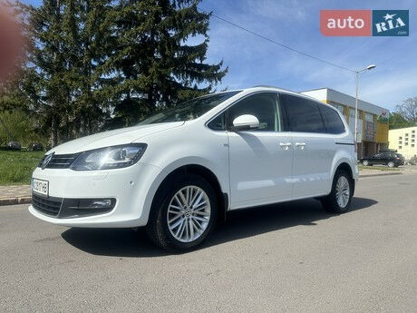 Фольксваген Шаран 2015 року Volkswagen Sharan 2015 року