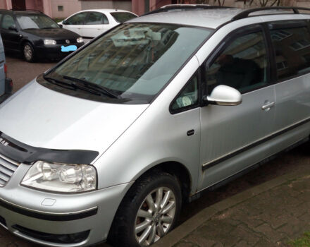 Volkswagen Sharan 2005 года