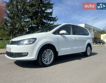 Volkswagen Sharan 2015 года