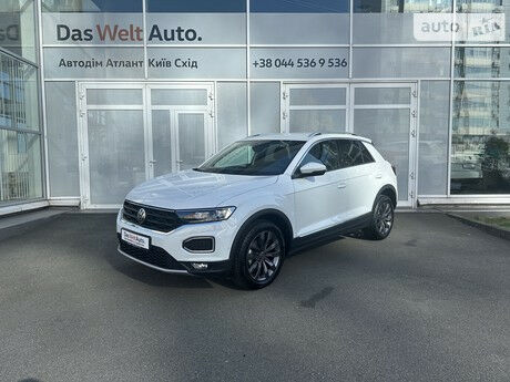 Volkswagen T-Roc 2021 года