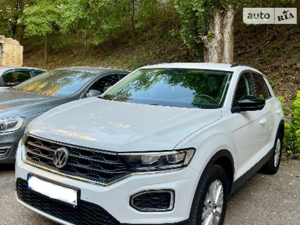 Volkswagen T-Roc 2019 року