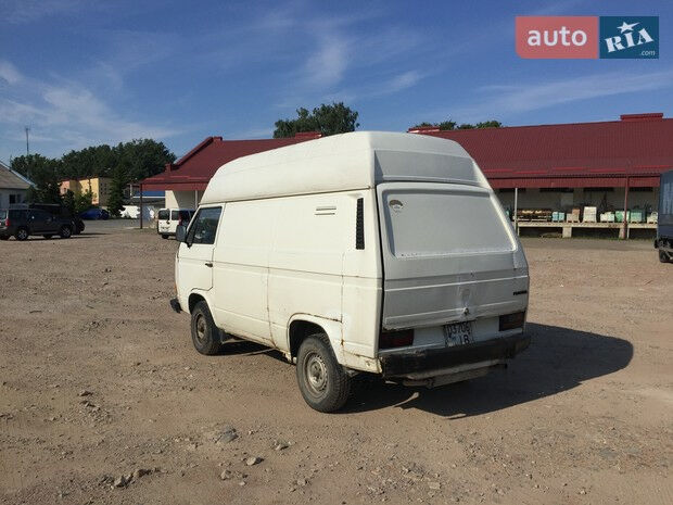 Volkswagen T3 (Transporter) пасс. 1992 року