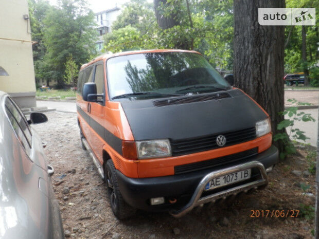 Volkswagen T4 (Transporter) пасс. 1996 года