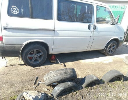 Фото на відгук з оцінкою 5   про авто Volkswagen T4 (Transporter) пасс. 1998 року випуску від автора “ежик ежик” з текстом: Економічний, тяговитий автомобіль без нарікань, комфортний, взимку жаркий.Замінив свічки накалу, ...