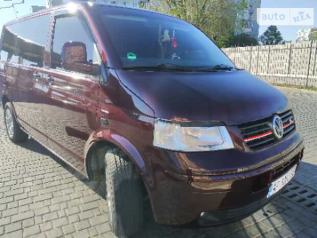 Volkswagen T5 (Transporter) пасс. 2005 года